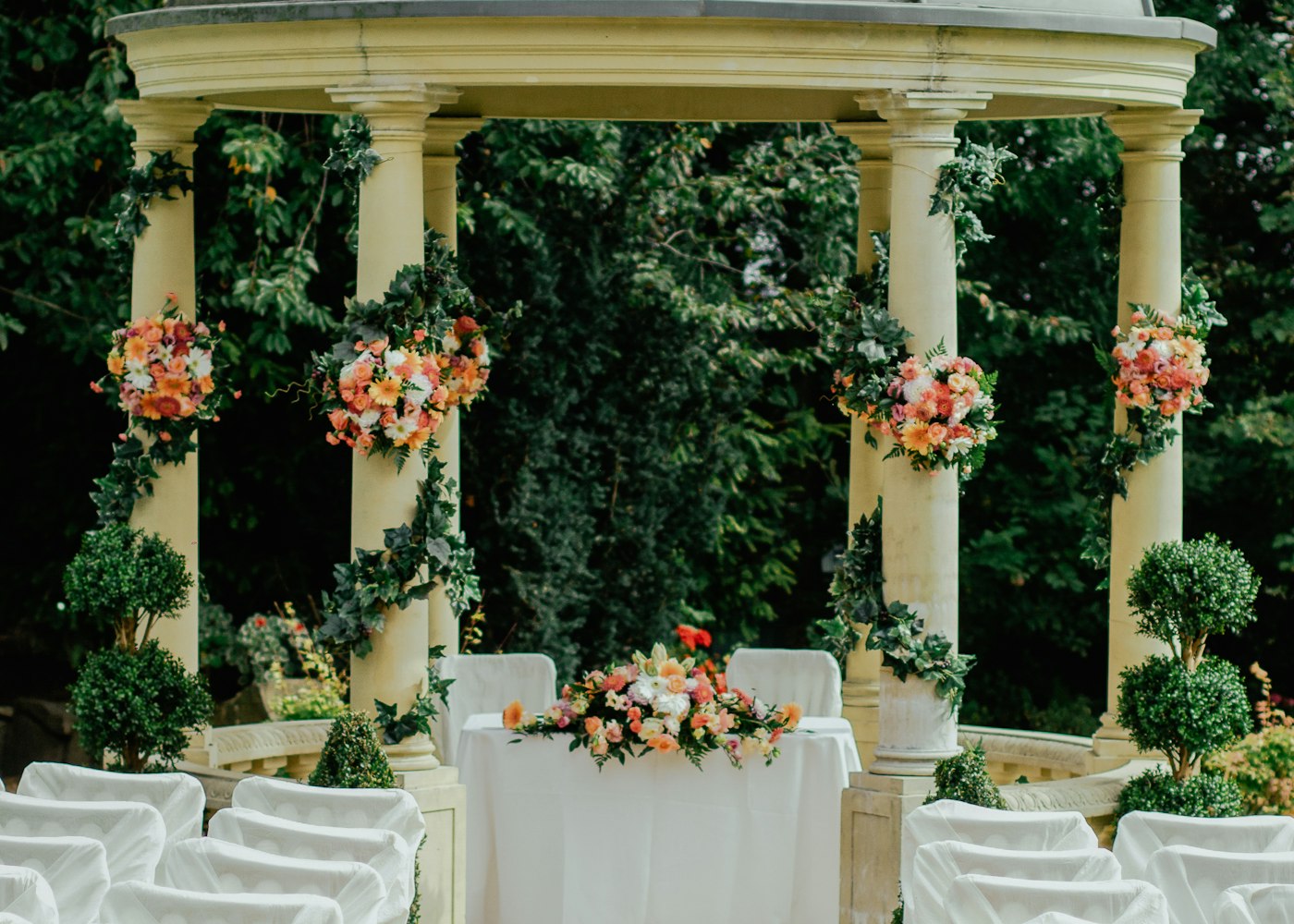 Digital Marketing for Event Planners & Wedding Services team at work